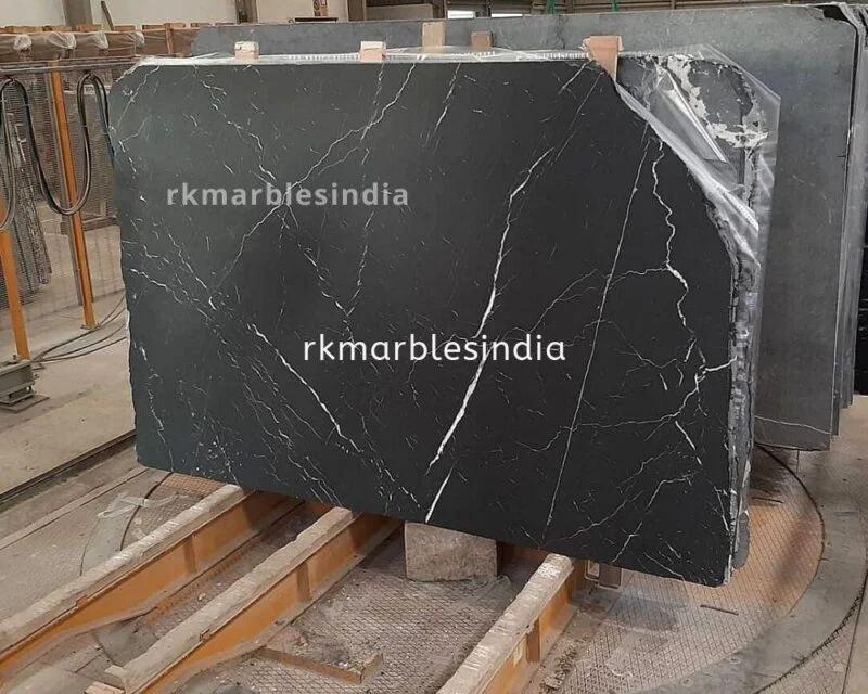 IMPORTED BLACK MARQUINA