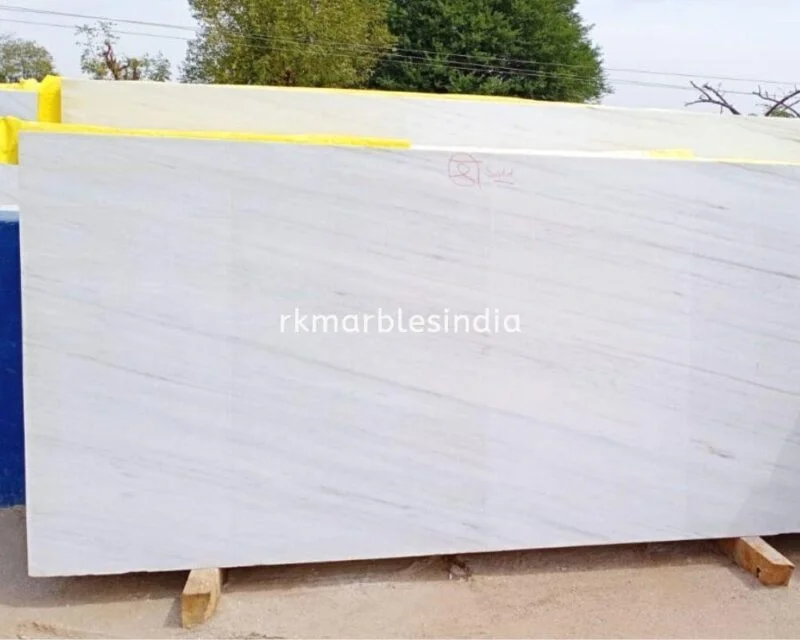 Nizarna white marble slabs